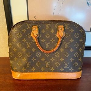 SOLD!! Louis Vuitton Alma PM